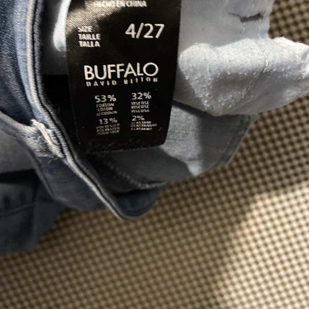Buffalo David Bitton Aubrey Mid‎ Rise Super Soft Capri Sz 4 / 27 EUC - Picture 7 of 7